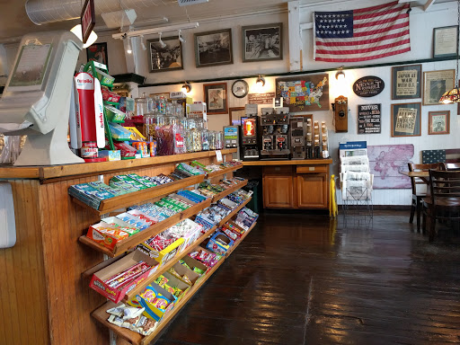 Grocery Store «Newtown General Store», reviews and photos, 43 Main St, Newtown, CT 06470, USA