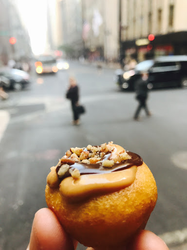 Donut Shop «Beavers Donuts», reviews and photos, 131 N Clinton St, Chicago, IL 60661, USA