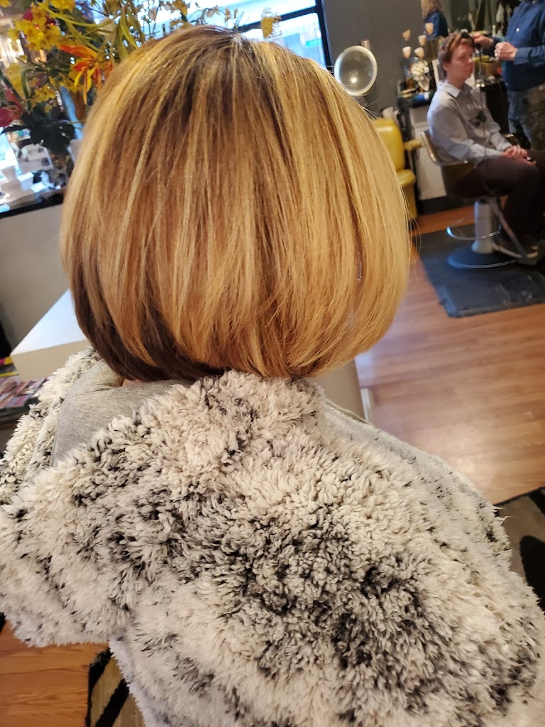 Headliner Beauty Salon Scranton, PA 18509 Services and Reviews