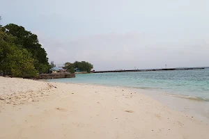 Villingili Public Beach image