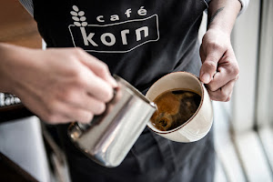 Café Korn - Waves