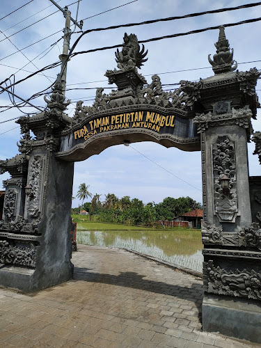 Monumen Perjuangan and Gapura: Exploring the Fascinating Landmarks in Kabupaten Buleleng