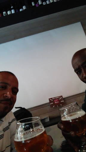 Bar «BUZZ wine beer bottleshop & bar», reviews and photos, 460 S Spring St, Los Angeles, CA 90013, USA