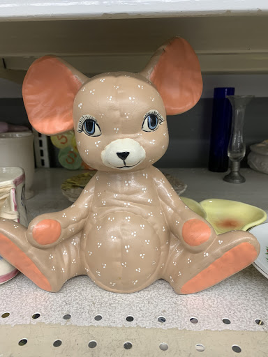 Thrift Store «Village Discount Outlet Store 12», reviews and photos, 4635 N Elston Ave, Chicago, IL 60630, USA