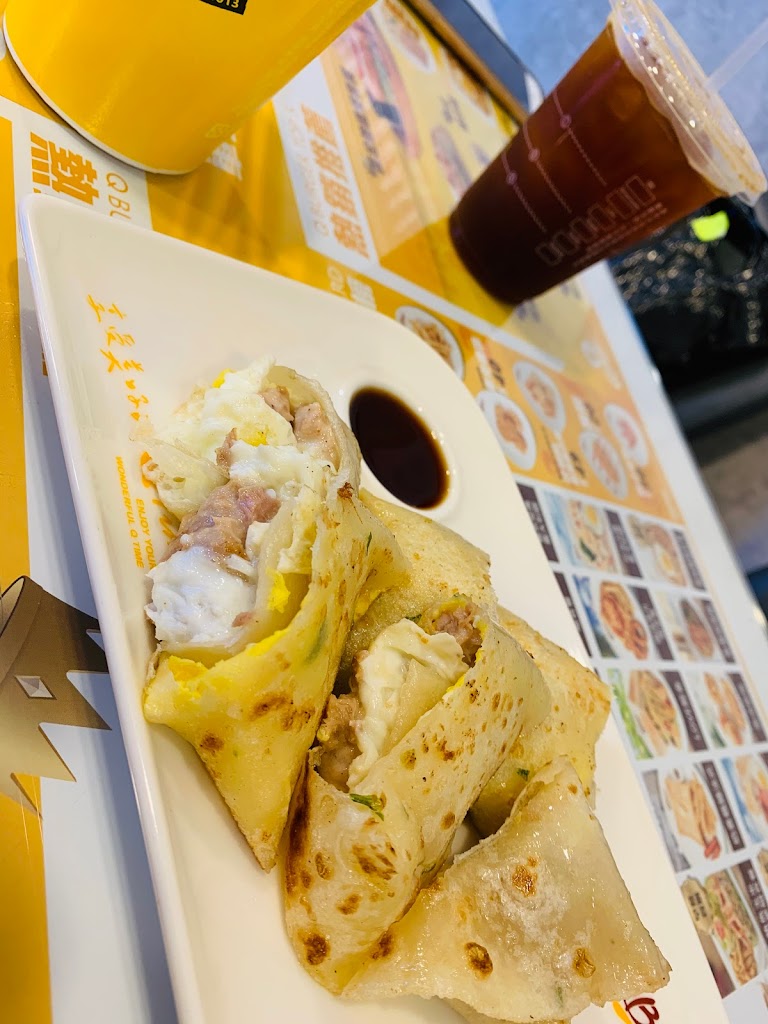 Q Burger(育達店) 的照片