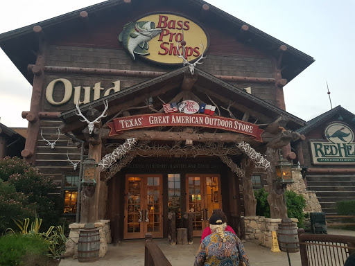 Sporting Goods Store «Bass Pro Shops», reviews and photos, 101 Bass Pro Drive, Harlingen, TX 78552, USA