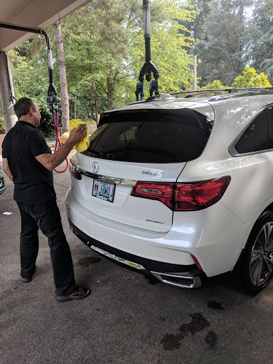 UNITED CAR WASH LAKE OSWEGO en Lake Oswego