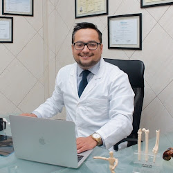 Dr. Luis Shimajuko del Pomar, Traumatólogo y Ortopedista