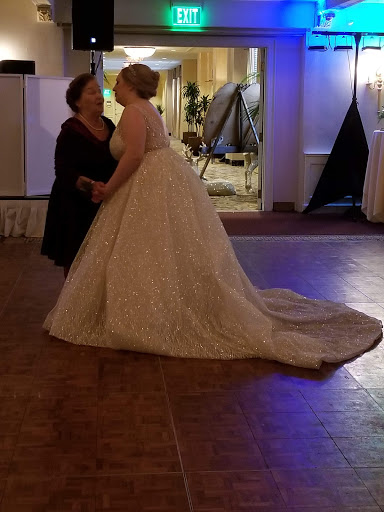 Clothing Store «Bridal Beginning», reviews and photos, 450 Cochran Rd, Pittsburgh, PA 15228, USA