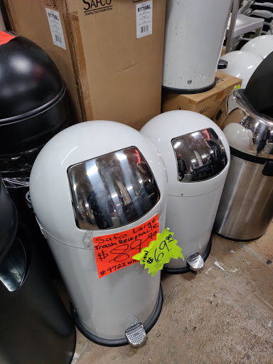 Used Office Furniture Store «City Liquidators: Used Office Furniture», reviews and photos, 830 SE 3rd Ave, Portland, OR 97214, USA