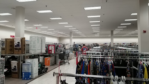 Clothing Store «Burlington Coat Factory», reviews and photos, 271 Cottage Grove Rd, Bloomfield, CT 06002, USA