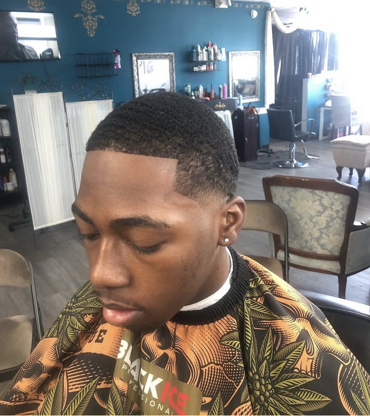 Steve’s King Me Kutz Barbershop 48532