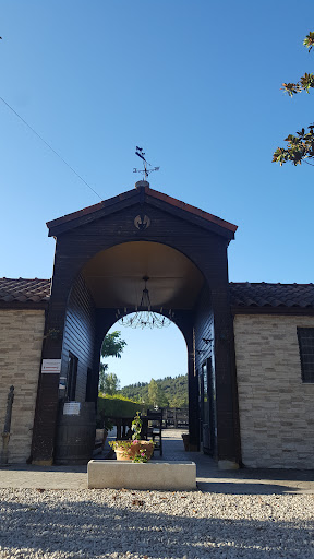 Equestrian Center El Valle de Mena. en VIllasuso de Mena, Burgos