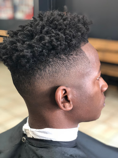 Barber Shop «Clippers Barbershop», reviews and photos, 929 N Wendover Rd, Charlotte, NC 28211, USA