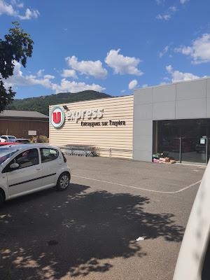 U Express à Entraygues-sur-Truyère