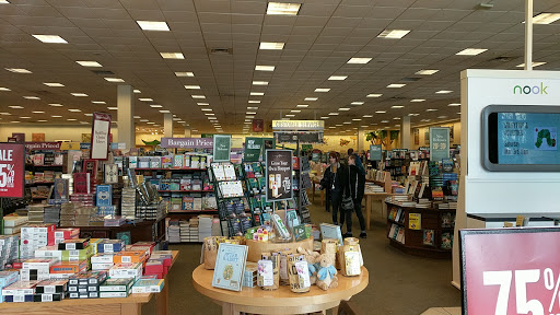 Book Store «Barnes & Noble», reviews and photos, 7157 Plaza Center Dr, West Jordan, UT 84084, USA