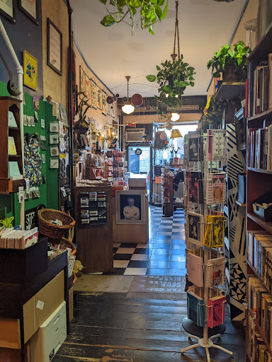 Quimbys Bookstore NYC image 2