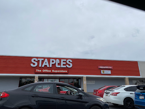 Office Supply Store «Staples», reviews and photos, 2138 W Union Blvd, Bethlehem, PA 18018, USA