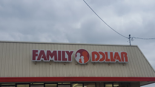 Family Dollar Store #8543, 13690 Northline Rd, Southgate, MI 48195, USA, 