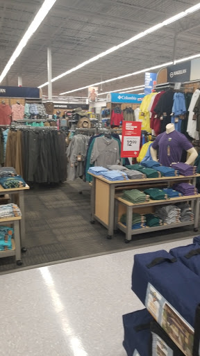 Sporting Goods Store «Academy Sports + Outdoors», reviews and photos, 2320 Hwy 6, Houston, TX 77077, USA