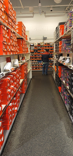 Clothing Store «Nike Factory Store», reviews and photos, 7000 Arundel Mills Cir #372, Hanover, MD 21076, USA