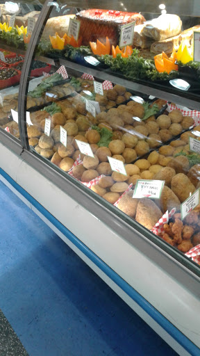 Supermarket «Top Tomato Super Store», reviews and photos, 1071 Bay St, Staten Island, NY 10305, USA