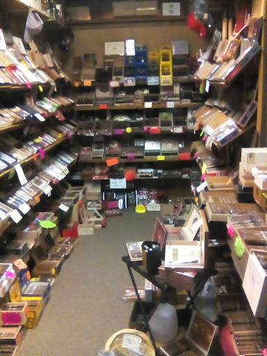 D&b Cigar Corner, 1925 Towne Centre Dr #102, Mesquite, TX 75150, USA, 