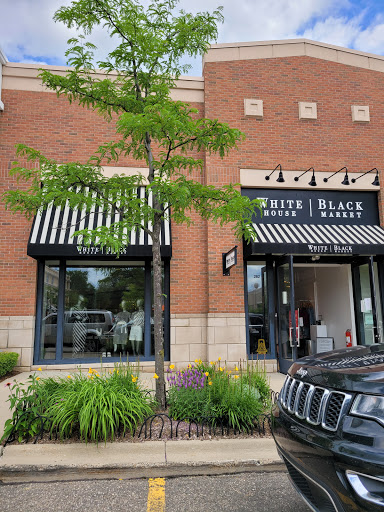 Shopping Mall «Village Of Rochester Hills», reviews and photos, 104 Adams Rd, Rochester, MI 48309, USA