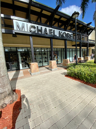 Fashion Accessories Store «Michael Kors», reviews and photos, 1800 Sawgrass Mills Cir #2630, Sunrise, FL 33323, USA