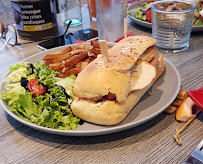 Sandwich au poulet du Restaurant français Le Moulin Moine à Jallais - n°7