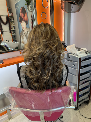 Peluquería Noelia en Villaquilambre, León