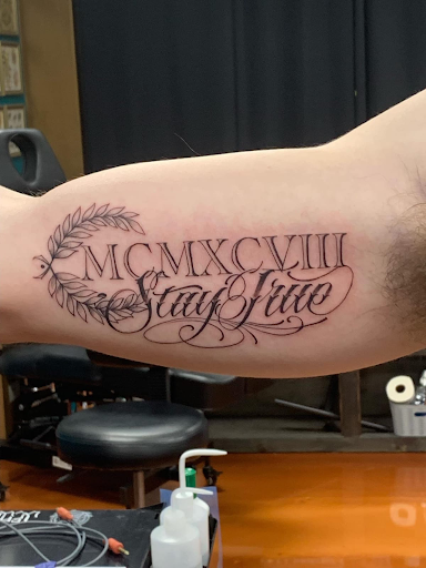 Tattoo Shop «Ink Bomb», reviews and photos, 961 W Ray Rd, Chandler, AZ 85225, USA