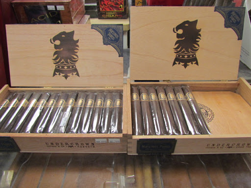 Tobacco Shop «Tobacco Town», reviews and photos, 17108 Fort St, Riverview, MI 48193, USA