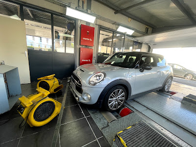AUTO XCLUSIVE à Morangis