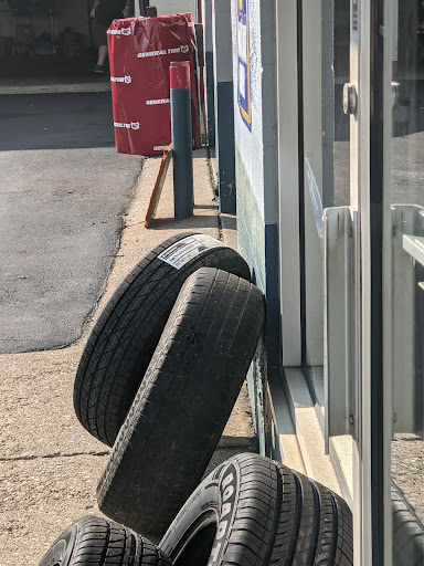 Tire Shop «Consolidated Tire & Automotive», reviews and photos, 4202 Poplar Level Rd, Louisville, KY 40213, USA