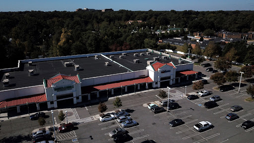 Book Store «Barnes & Noble Booksellers Libbie Place», reviews and photos, 5501 W Broad St, Richmond, VA 23230, USA