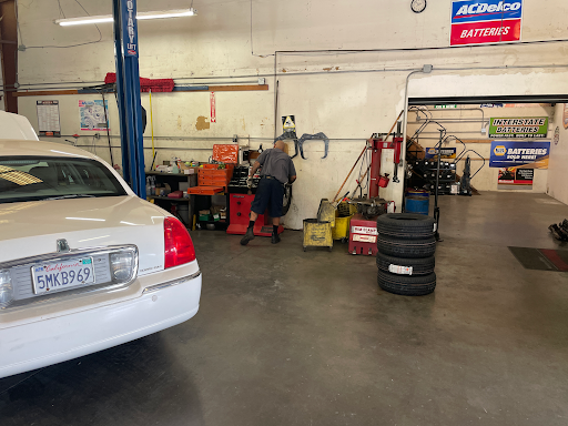 Mechanic «Folsom Auto Center», reviews and photos, 915 Bidwell St, Folsom, CA 95630, USA