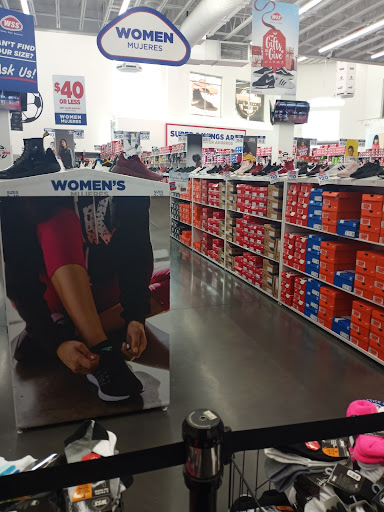 Shoe Store «WSS», reviews and photos, 10901 Atlantic Ave, Lynwood, CA 90262, USA