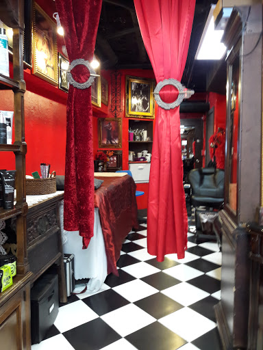 Barber Shop «Razzledazzle Barbershop», reviews and photos, 1300 Collins Ave, Miami Beach, FL 33139, USA