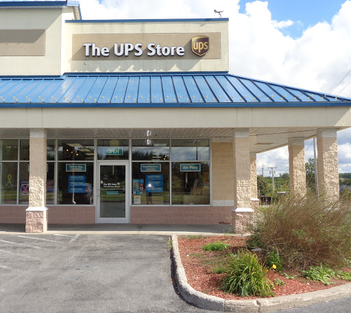 Shipping and Mailing Service «The UPS Store», reviews and photos