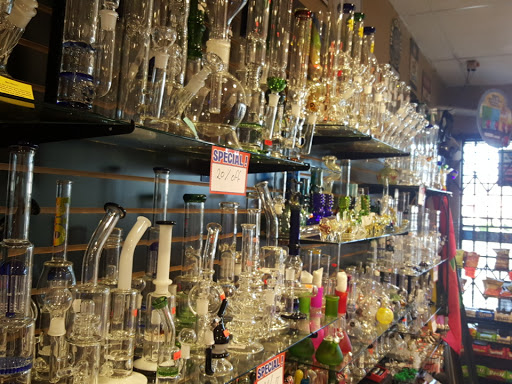 Tobacco Shop «Dixon Smoke Shop», reviews and photos, 1440 Ary Ln # D, Dixon, CA 95620, USA