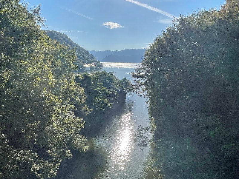 浦見川歩道橋