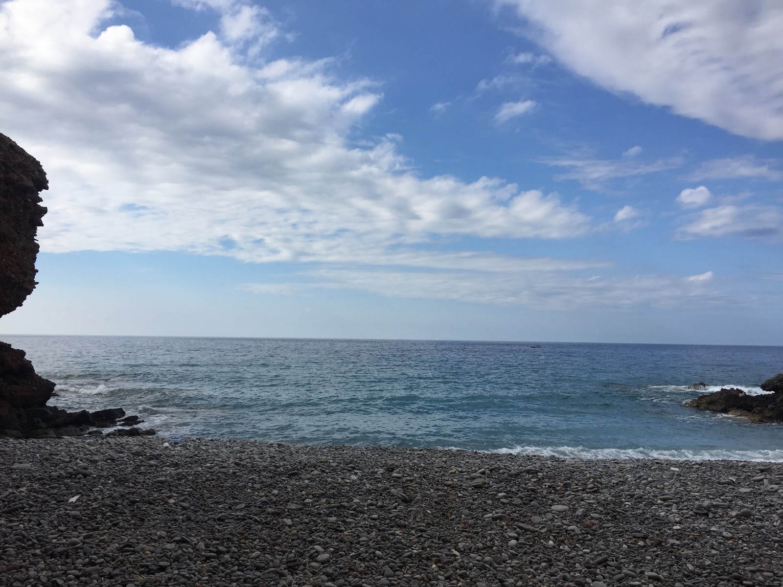 Fotografija Anogeia beach z majhen zaliv