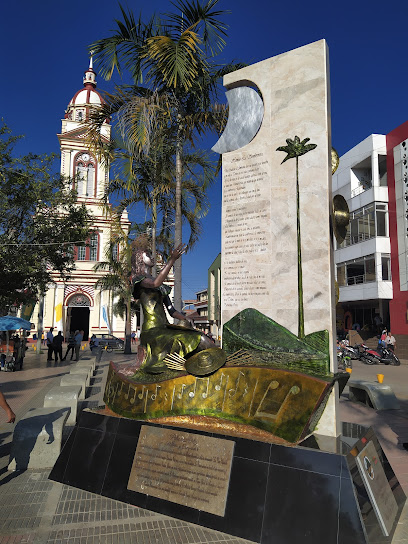 Monumento a la Sombrerera Chaparraluna