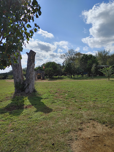 Golf Club «Flying Armadillo Disc Golf Club», reviews and photos, 3115 Hilliard Rd, San Marcos, TX 78666, USA