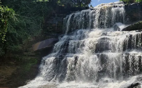 Kintampo Waterfalls & Fuller Waterfalls image