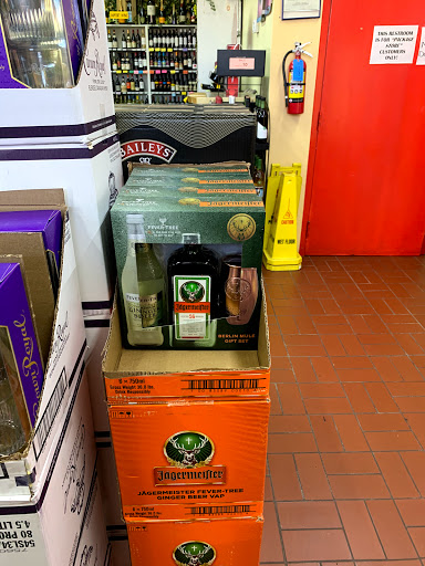 Liquor Store «Package Store», reviews and photos, 134 SW Florida Gateway Dr # 10, Lake City, FL 32024, USA