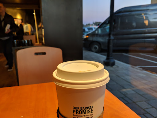 Coffee Shop «Starbucks», reviews and photos, 164 N York St, Elmhurst, IL 60126, USA