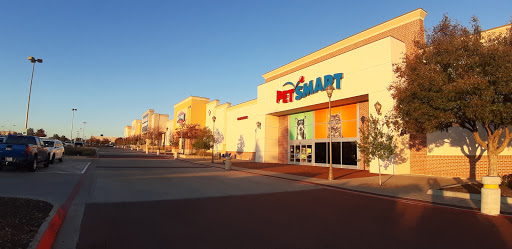 Shopping Mall «Shops at Vineyard Village», reviews and photos, 2800 Texas 121 Business, Euless, TX 76039, USA