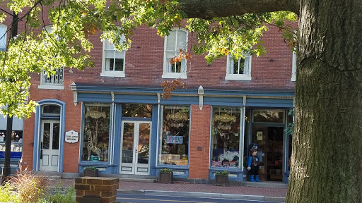 Toy Store «Crackerjacks Toys and Childrens Books», reviews and photos, 7 S Washington St, Easton, MD 21601, USA